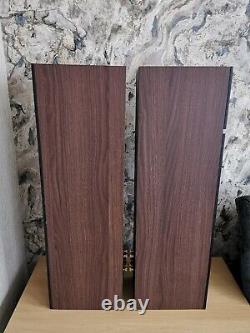 KEF Q500 Floorstanding Speakers (Pair) Walnut