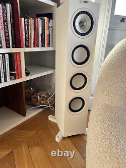 KEF Q550 Floorstanding Speakers+QED XT40i Terminated (3.0m Pair) Speaker Cables