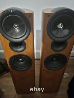 KEF Q5 SE floorstanding speakers