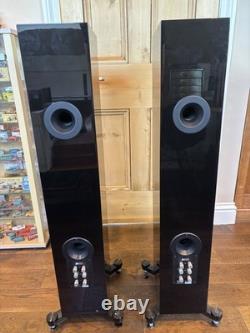 KEF R500 Floorstanding Speakers Black Excellent condition with original receipt