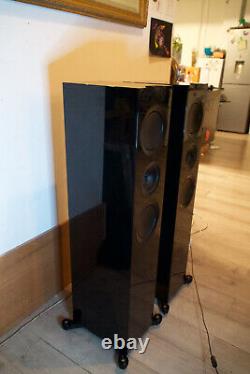 KEF R700 Limited Black Edition (125 out of 500) Speakers HiFi Floorstanding