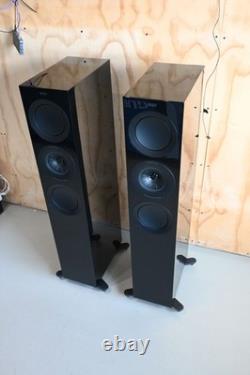 KEF R7 Meta Floorstanding Speakers Black Gloss EX-DISPLAY MODEL