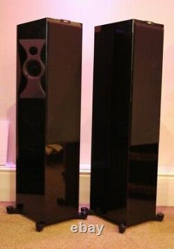 KEF R900 Floorstanding Speakers in Gloss Black Preowned