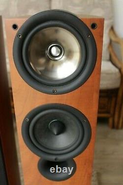 KEF iQ5 floor-standing speakers (Sold as Pair), dark apple (cherry). Excellent