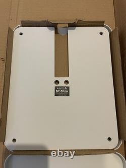Kanto SP32PLW Speaker Floor Stands 32 Matt White Brand new, opened box