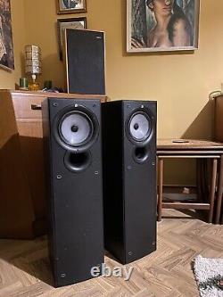 Kef Q35 Floorstanding Speakers