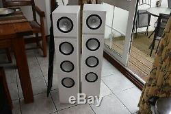 Kef Q500 Floor Standing Speakers White Exelant Condition