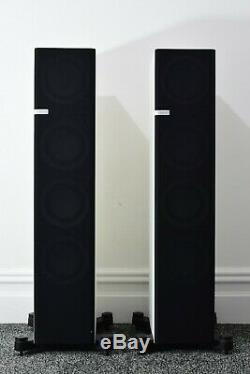 Kef Q500 In White Floor Standing Speakers. One Owner. Stunning