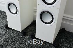 Kef Q500 In White Floor Standing Speakers. One Owner. Stunning