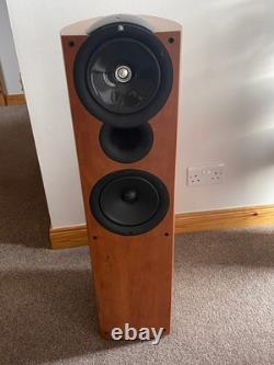 Kef Q5 Floor Standing Speakers (2 x Available) (Price Each)