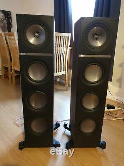 Kef Q700 floorstanding speakers in new condition