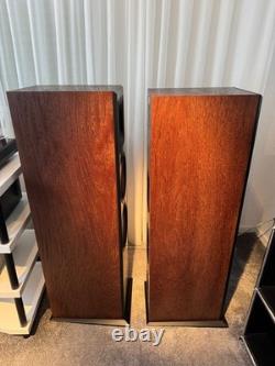 Klipsch RF7 III RF-7 III High End Horn Floorstanding Speaker in Walnut from Demo