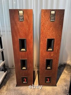 Klipsch RF7 III RF-7 III High End Horn Floorstanding Speaker in Walnut from Demo