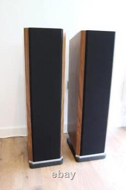 Kudos Titan 606 speakers, Walnut, MINT condition from Krescendo HiFi