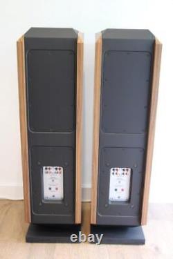 Kudos Titan 606 speakers, Walnut, MINT condition from Krescendo HiFi