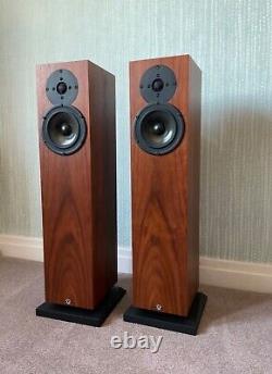 Kudos X2 Speakers Fantastic Condition Boxed Original Price £1600