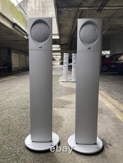 Linn Komponent 110 floor standing or wall mounting Speakers