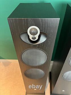 Linn Majik 140 Speakers, very good condition, 2 year warranty RRP £2999