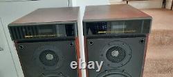 MERIDIAN DSP 5000 ROSEWOOD DSP FLOOR STANDING Stereo speakers