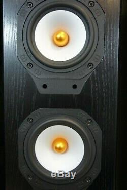 MONITOR AUDIO SILVER 8i FLOORSTANDING SPEAKERS WITH ORIGINAL MANUAL AND SPIKES