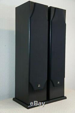 MONITOR AUDIO SILVER 8i FLOORSTANDING SPEAKERS WITH ORIGINAL MANUAL AND SPIKES