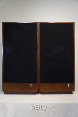 Mcintosh Xr16 Floorstanding Speakers