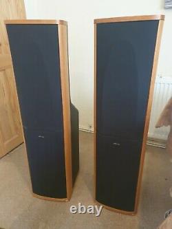 Mirage OM -7 Omnipolar Floor Standing Speakers Loudspeakers