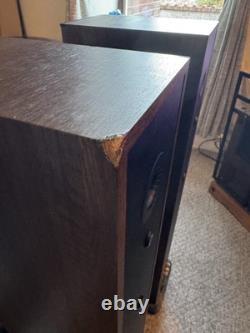 Monitor Audio Bronze 5 floor standing speakers. Plus centre speaker