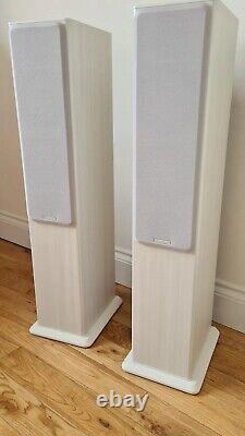 Monitor Audio Bronze 5 floor standing speakers mint condition white