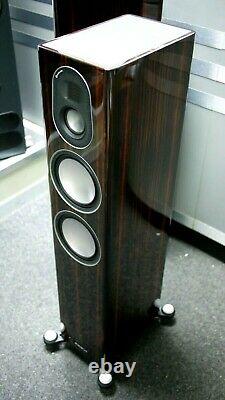 Monitor Audio GOLD 200 5G Floorstanding Speakers in Piano Ebony Preowned