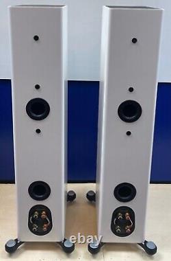 Monitor Audio Gold 200 5G Floorstanding Speakers White Preowned