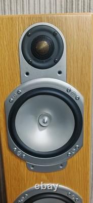 Monitor Audio RS8 silver pair of floor standing speakers