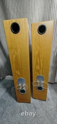 Monitor Audio RS8 silver pair of floor standing speakers
