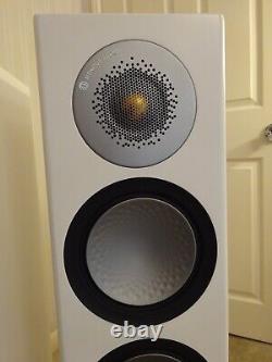 Monitor Audio Silver 200, White Floorstanding Speakers