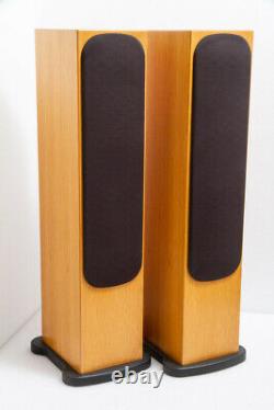 Monitor Audio Silver RS6 floorstanding speakers in Oak