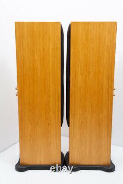 Monitor Audio Silver RS6 floorstanding speakers in Oak