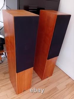 Monitor Audio Studio 20 SE Floor Standing Speakers. Local delivery possible