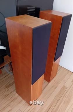 Monitor Audio Studio 20 SE Floor Standing Speakers. Local delivery possible