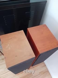Monitor Audio Studio 20 SE Floor Standing Speakers. Local delivery possible