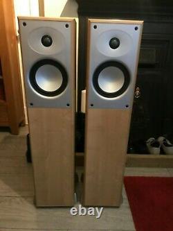 Mordaunt short floor standing speakers Maple