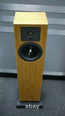 Neat Acoustics Elite SE Floorstanding Speakers in Oak Preowned