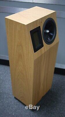 Neat Acoustics Iota Xplorer Floorstanding Speakers in Natural Oak Preowned
