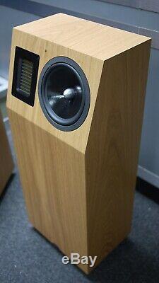 Neat Acoustics Iota Xplorer Floorstanding Speakers in Natural Oak Preowned