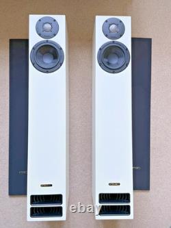 PMC Twenty5 23i Floorstanding Speakers Silk White, good condition, Boxed