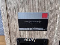 Pair of DALI OBERON 5 Floorstanding High-End Hi-Fi Stereo Speakers (Oak/White)