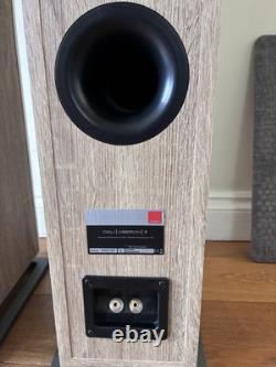 Pair of DALI OBERON 5 Floorstanding High-End Hi-Fi Stereo Speakers (Oak/White)