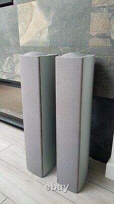 Pair of Kef Q4 floor standing speakers, excellent condition never really used