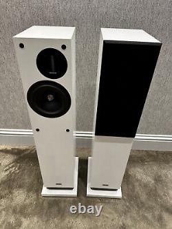ProAc D20R Floorstanding Speaker Pair Silk White