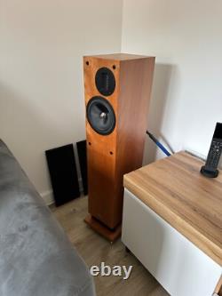ProAc Response D20R Floor-standing Speakers Cherry in perfect condition