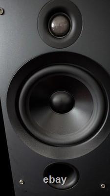 Q Acoustics 1030 Floor standing Speakers. Excellent Condition And Fully Working